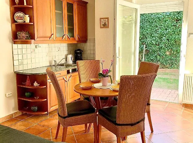 Balaton Apartamento *